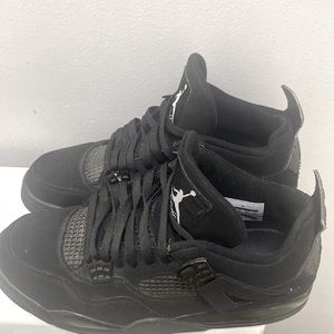 Jordan 4 Black Cats Size 10